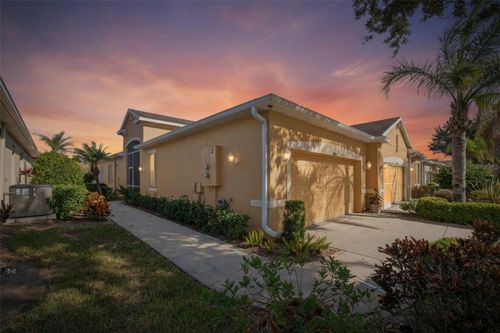 29-2243 Oakley Green Dr, SUN CITY CENTER, FL, 33573-7175 | Card Image