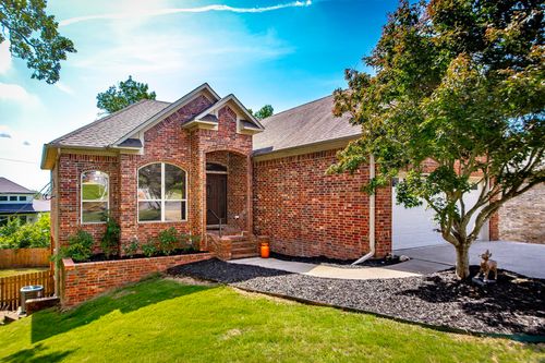 3200 Overcup Dr, Sherwood, AR, 72120-3702 | Card Image