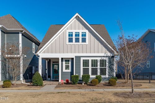 6616 Truxton Ln, Raleigh, NC, 27616-6694 | Card Image