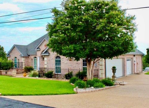 16041 Salado Dr, Temple, TX, 76502-6550 | Card Image