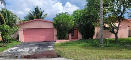 7749 Fairway Blvd, Miramar, FL, 33023-6413 | Card Image