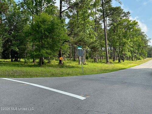 No Woolmarket Rd, Biloxi, MS, 39532 | Card Image