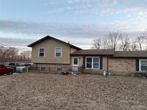 2824 E 24th St, Granite City, IL, 62040-5930 | Card Image