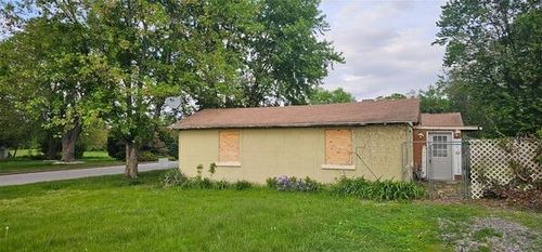 409 W Beaver St, Morocco, IN, 47963-8159 | Card Image
