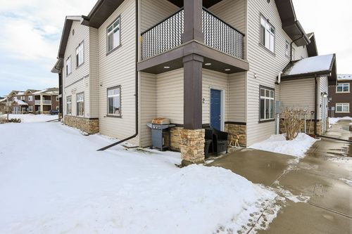 402-639 Oak St, Springbrook, AB, T4S0E5 | Card Image