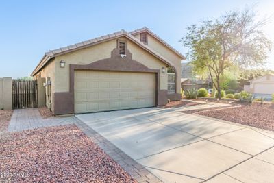 9053 E Hillview Circle, House other with 3 bedrooms, 2 bathrooms and null parking in Mesa AZ | Image 2