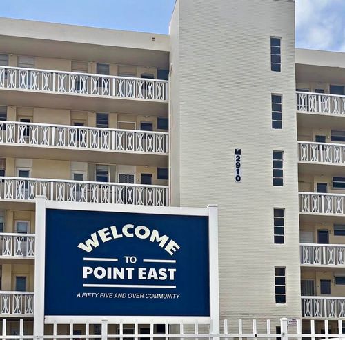apt-r111-3010 Marcos Dr, Aventura, FL, 33160-2551 | Card Image