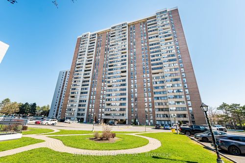 404-18 Knightsbridge Rd, Brampton, ON, L6T3X5 | Card Image