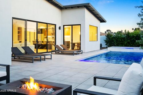 4002 N 33rd Pl, Phoenix, AZ, 85018-5021 | Card Image