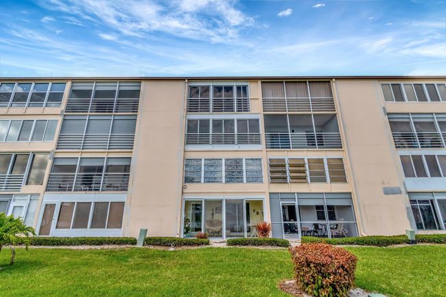 4049 Wolverton C, Condo with 2 bedrooms, 2 bathrooms and null parking in Boca Raton FL | Image 41