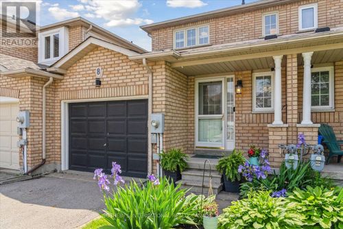 8 Somerscales Dr, Clarington, ON, L1C5B6 | Card Image