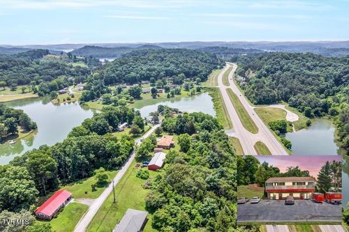 122 Circle Dr, Bean Station, TN, 37708-5209 | Card Image