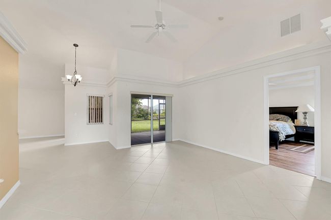 3601 Sw Europe Street, House other with 5 bedrooms, 3 bathrooms and null parking in Port St Lucie FL | Image 8