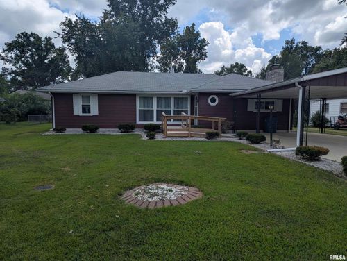 33 Devonia Dr, Centralia, IL, 62801-6704 | Card Image