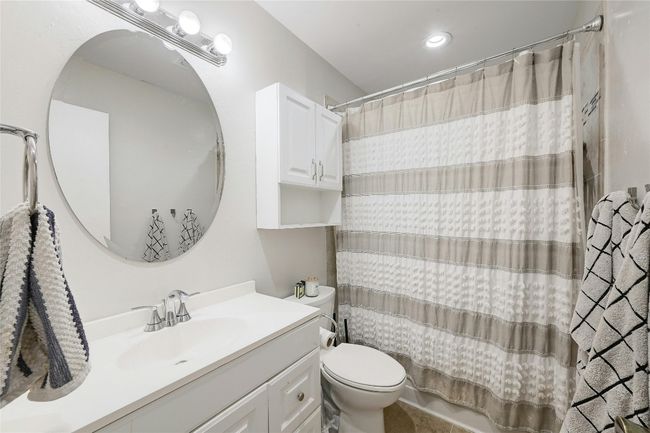 APT-69 - 1411 Gracy Farms Ln, Townhouse with 2 bedrooms, 2 bathrooms and 2 parking in Austin TX | Image 16