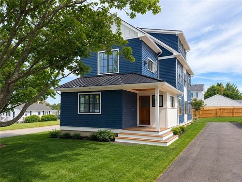 110 Newport Ave, Middletown, RI, 02842-5843 | Card Image