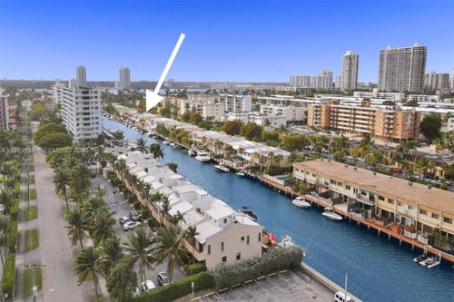 27-3648 Ne 167th St, North Miami Beach, FL, 33160-3527 | Card Image