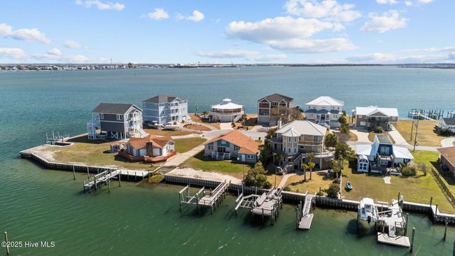 247 Bay View Blvd, House other with 4 bedrooms, 3 bathrooms and 1 parking in Atlantic Beach NC | Image 38
