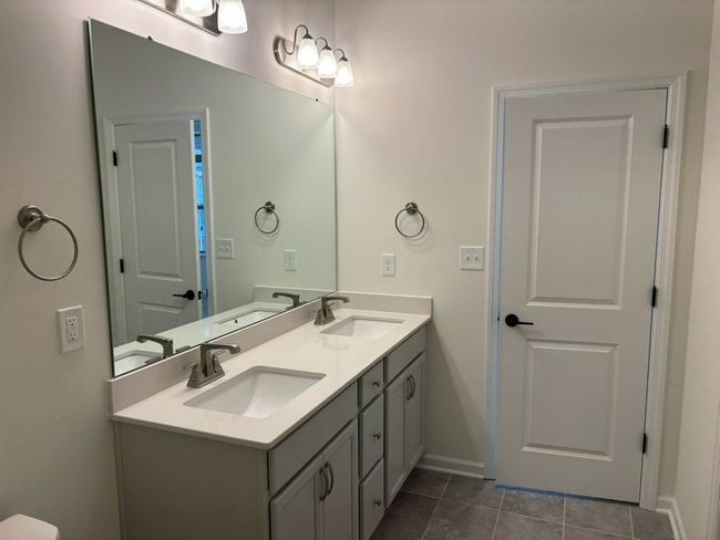 109 Hemingway Ln, House other with 2 bedrooms, 2 bathrooms and 2 parking in Coraopolis PA | Image 5