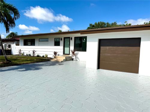 14860 Ne 11th Ave, North Miami, FL, 33161-2414 | Card Image