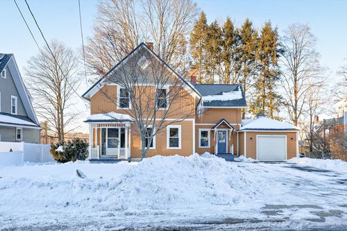 16 Maple St, Wilbraham, MA, 01095-1731 | Card Image