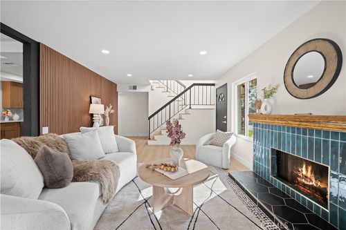 2005 Windsor Cir, Duarte, CA, 91010-1909 | Card Image