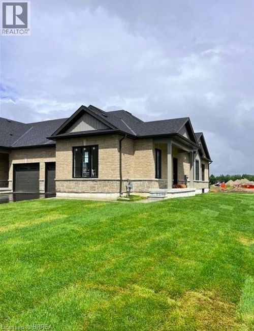 230 Middleton St, Thamesford, ON, N0M2M0 | Card Image