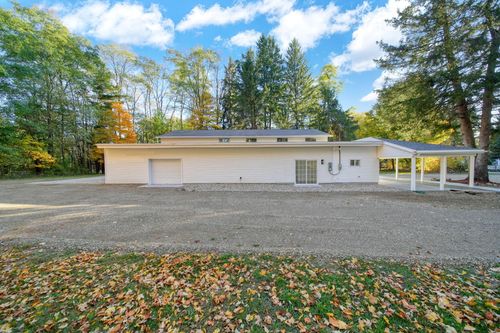 6947 Brown Rd, Parma, MI, 49269-9617 | Card Image