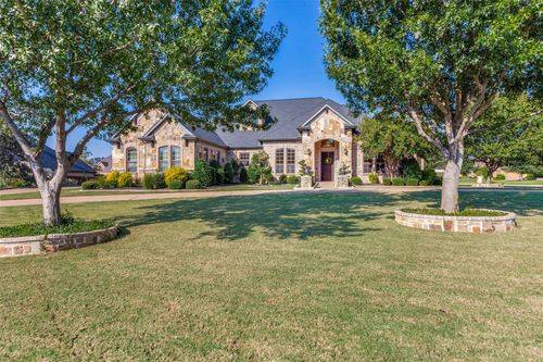 1036 Falcon Creek Dr, Kennedale, TX, 76060-6452 | Card Image