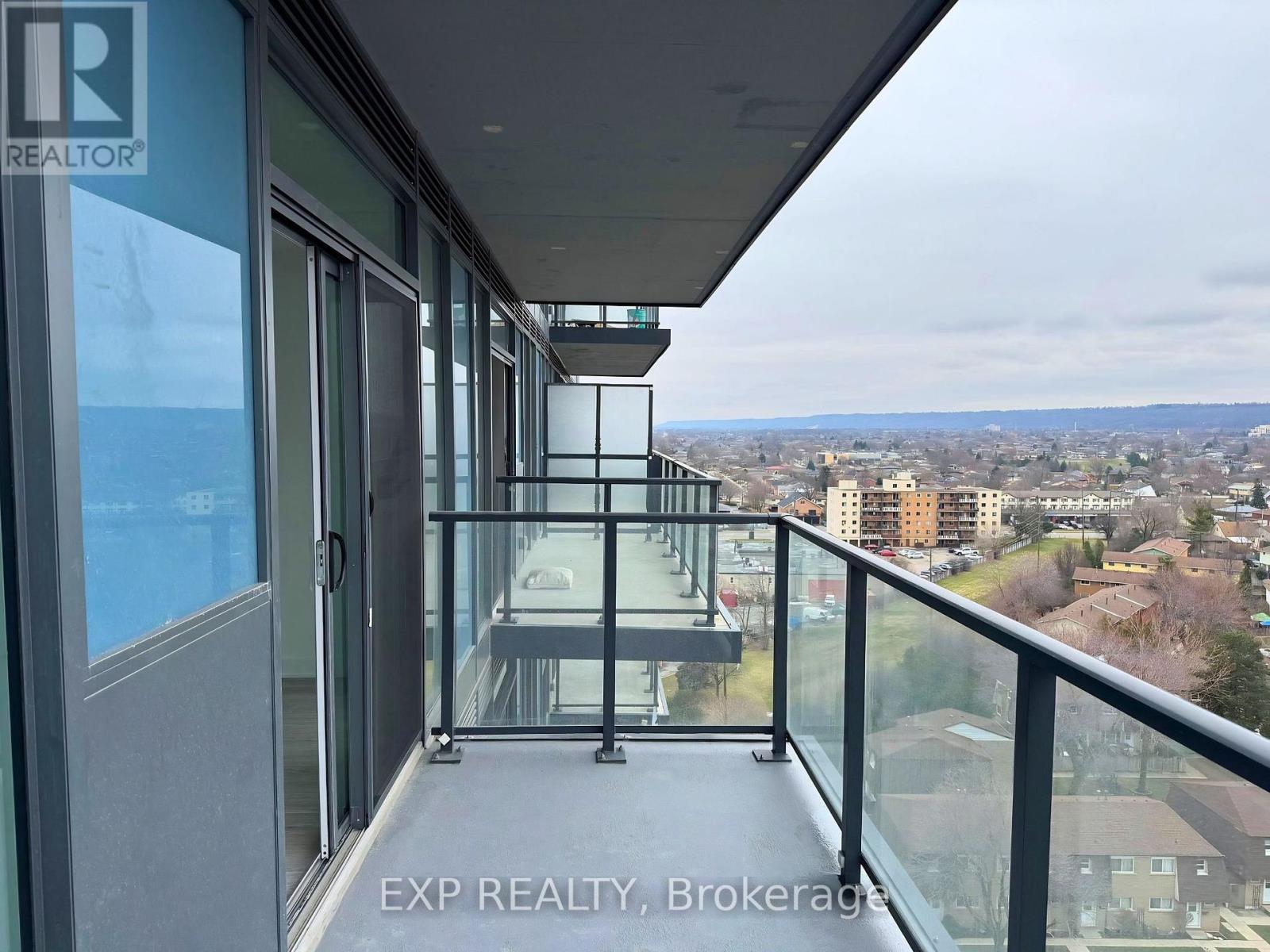 Residential in Hamilton (Riverdale) 2