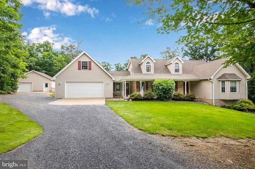 744 Pontzer Rd, STRASBURG, VA, 22657-3849 | Card Image