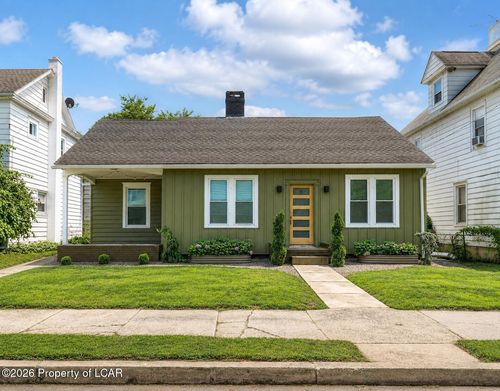 330 E 6th St, Berwick, PA, 18603-3202 | Card Image