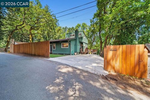 18103 La Verne Dr, Los Gatos, CA, 95033-8926 | Card Image