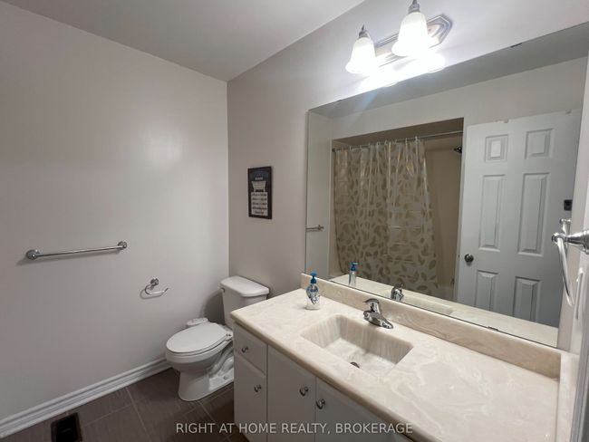 60 Zachary Pl, House attached with 4 bedrooms, 3 bathrooms and 2 parking in Vaughan ON | Image 30