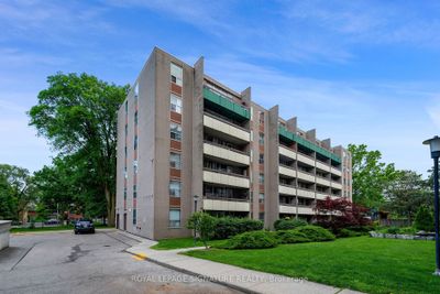 410 - 3625 Lake Shore Blvd W, Condo with 2 bedrooms, 1 bathrooms and 1 parking in Toronto ON | Image 2