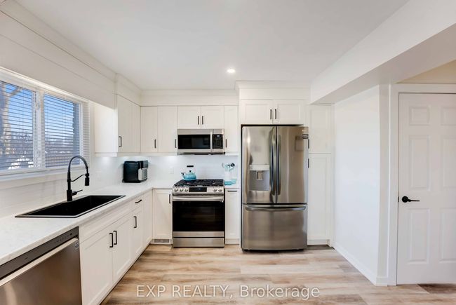 2757 Wedgewood Cres, House attached with 3 bedrooms, 2 bathrooms and 4 parking in Niagara Falls ON | Image 13