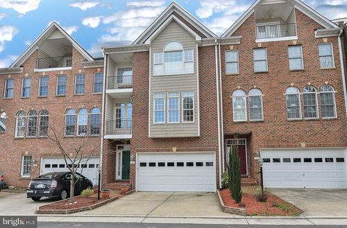 107 Washington Square Ct, Occoquan, VA, 22125-7767 | Card Image