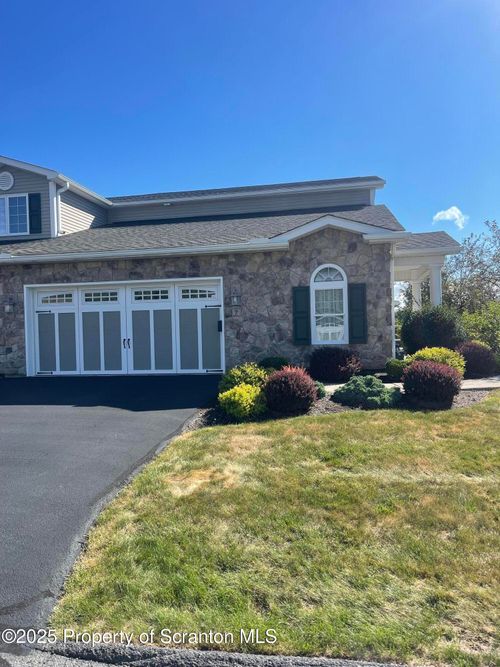 7 Glenridge Cir, Clarks Summit, PA, 18411-8777 | Card Image