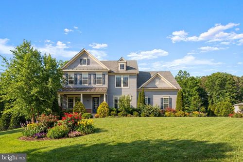 40 Edgewater Dr, FREDERICKSBURG, VA, 22406-5486 | Card Image
