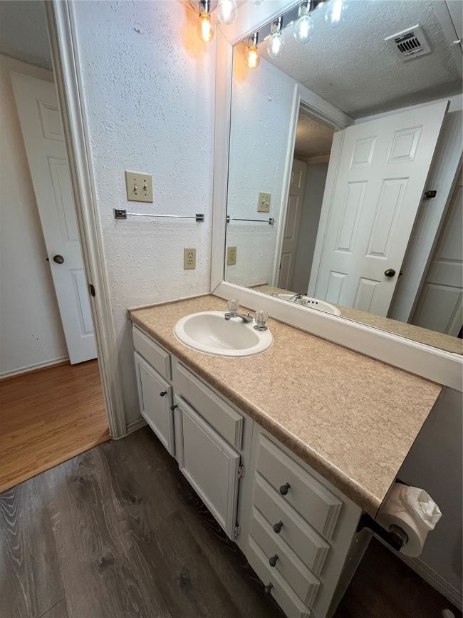 APT-273B - 16301 Ledgemont Ln, Condo with 1 bedrooms, 1 bathrooms and null parking in Addison TX | Image 9