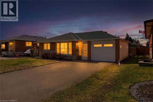 46 Palm Cres, Brantford, ON, N3R5G2 | Card Image