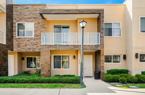 3228 Brasilia Ave, KISSIMMEE, FL, 34747-1704 | Card Image