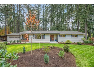 16040 S Sandalwood Rd, House other with 5 bedrooms, 3 bathrooms and 2 parking in OregonCity OR | Image 1