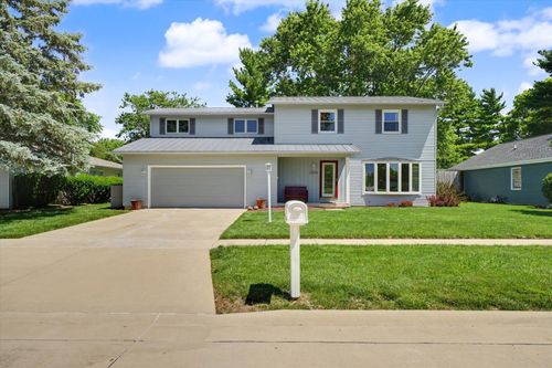 2510 Southmoor Dr, Champaign, IL, 61821-5724 | Card Image