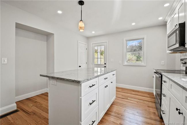 25 Watson Rd, House other with 3 bedrooms, 2 bathrooms and 5 parking in Quinebaug CT | Image 7