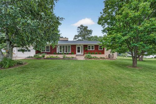 615 Village Dr, Belleville, WI, 53508-9514 | Card Image