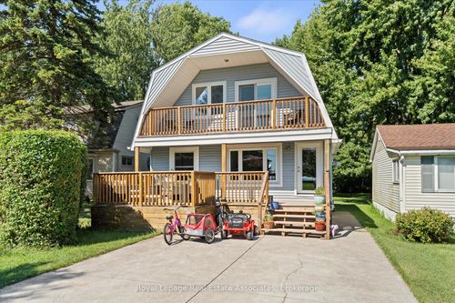 374 N Lakewood Drive N, Amherstburg, ON, N9V2Y8 | Card Image