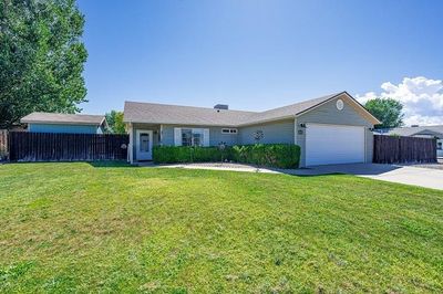 632 Scorpio Court, House other with 3 bedrooms, 2 bathrooms and null parking in Fruita CO | Image 2