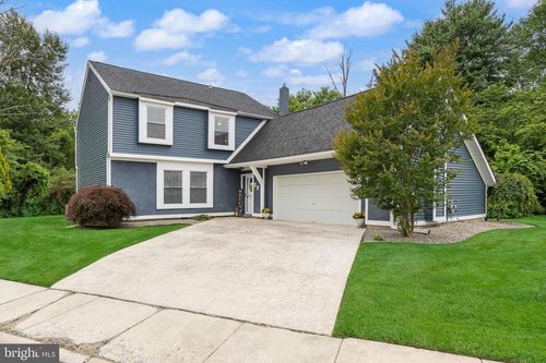 22 Rose Ct, MOUNT LAUREL, NJ, 08054-2526 | Card Image