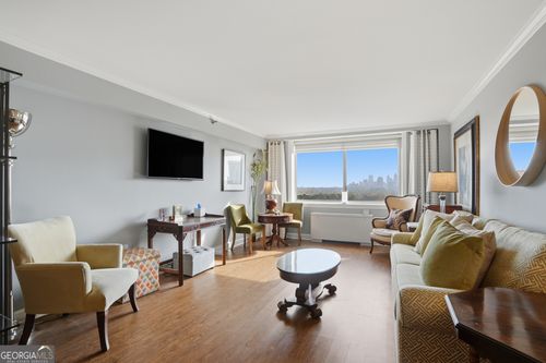 apt-1401-2479 Peachtree Rd Ne, Atlanta, GA, 30305-4135 | Card Image